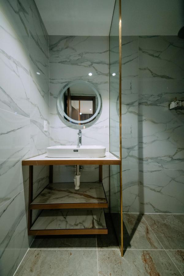 La Beaute Hotel Куинён Экстерьер фото